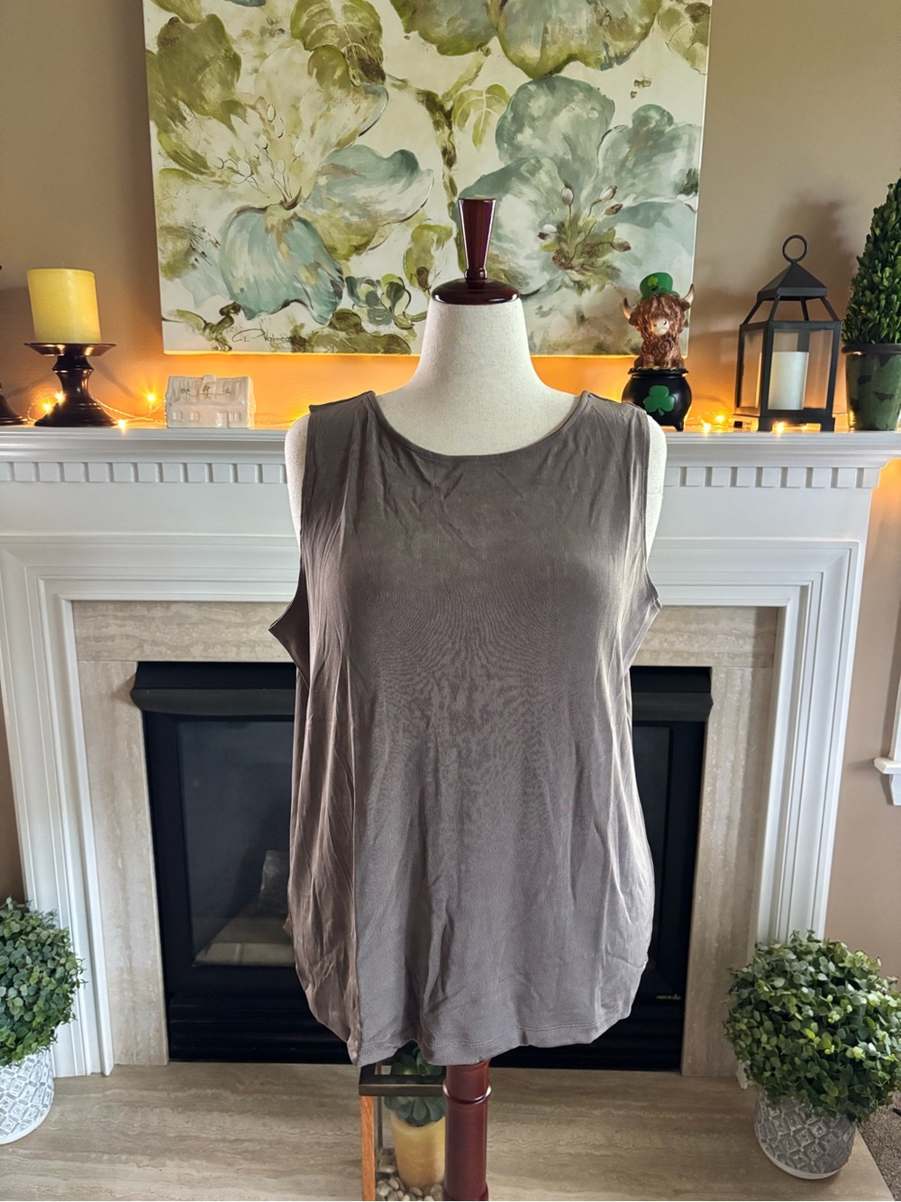 *NEW* Chico’s Travelers Essentials Reversible Tank - Deep Taupe - Size 20/22
